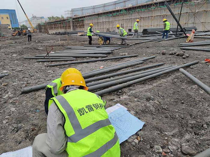 巩义螺栓球网架结构